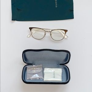 Gucci eye glasses